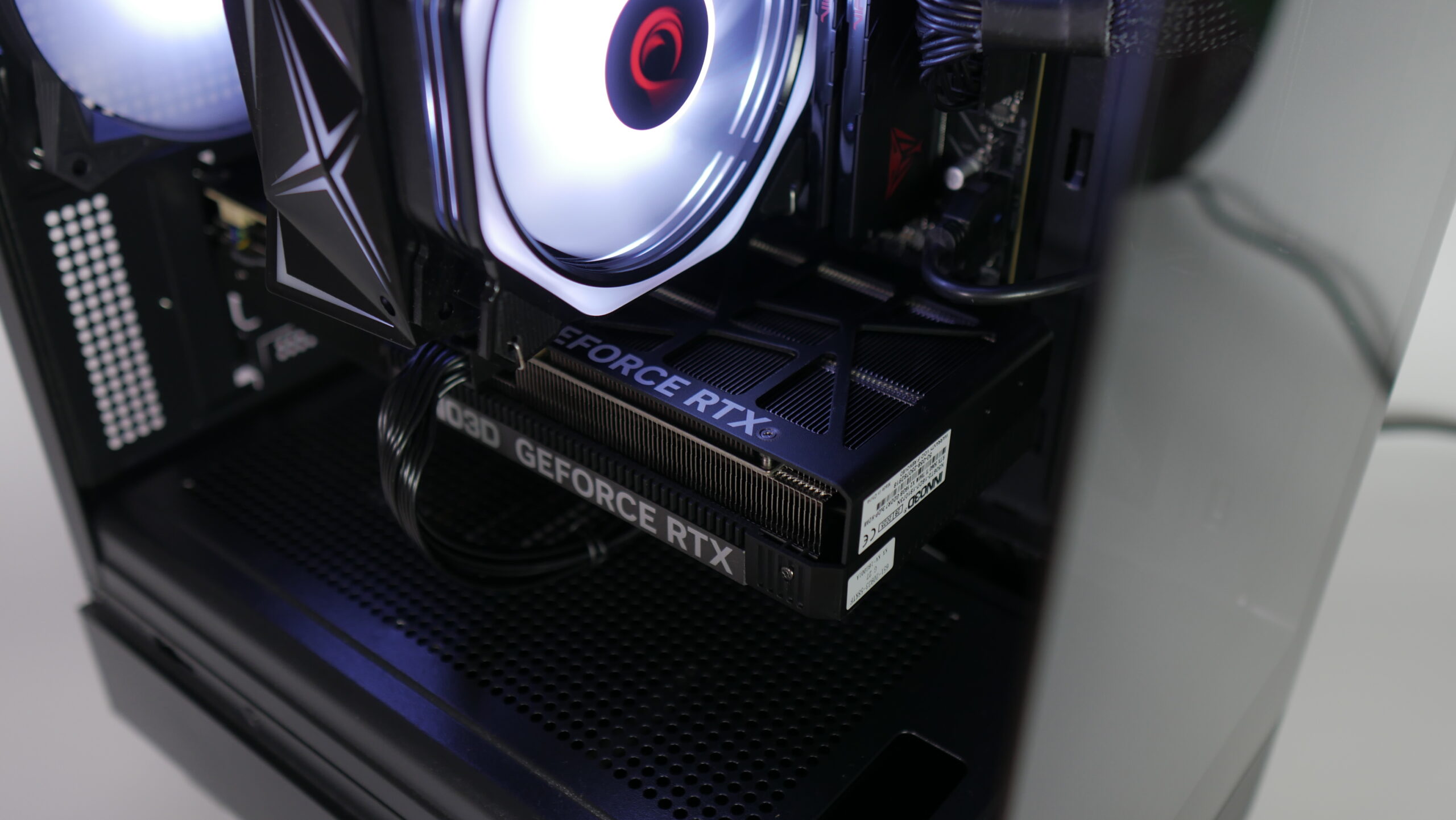 komputer gamingowy ryzen 5 7500f / 32gb ddr5 / 1tb / rtx5060ti 16gb komputer gamingowy ryzen 5 7500f / 32gb ddr5 / 1tb / rtx5060ti 16gb