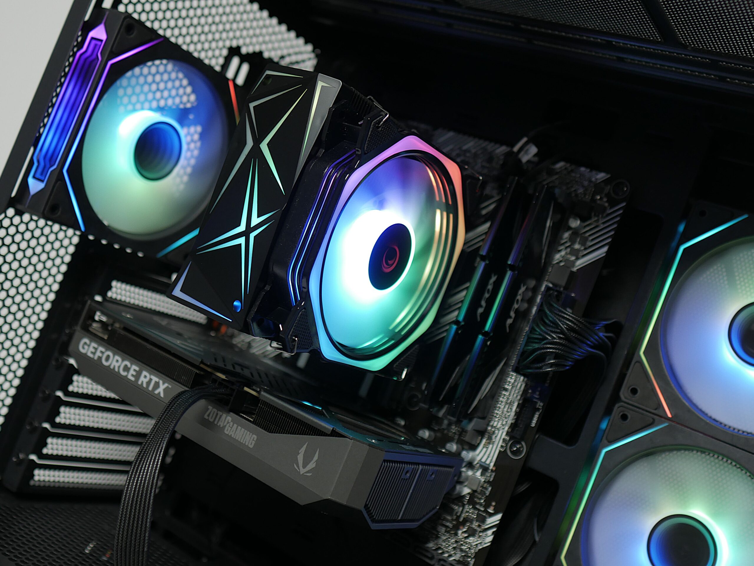 komputer pyxis ryzen 5 5600 / 16/1tb / rtx 5060ti 16gb komputer pyxis ryzen 5 5600 / 16/1tb / rtx 5060ti 16gb