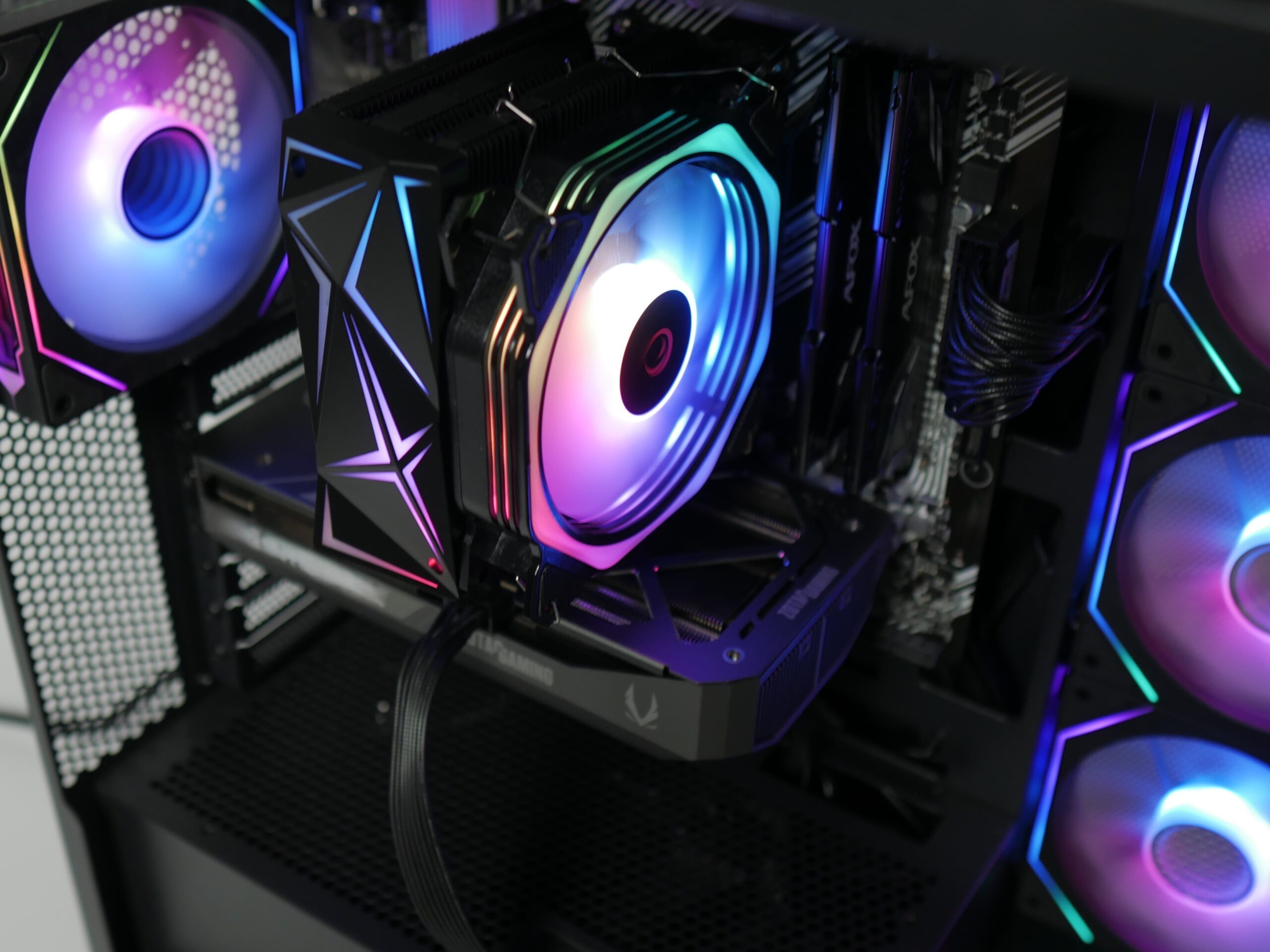 komputer pyxis ryzen 5 5500 / 32/1tb / rx7600 komputer pyxis ryzen 5 5500 / 32/1tb / rx7600